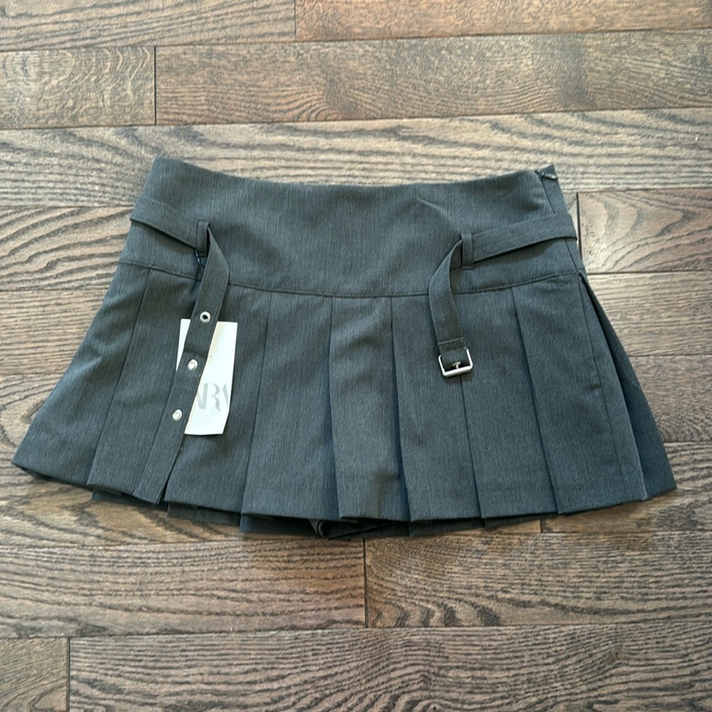 Zara pleated skirt